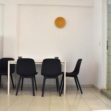 罗斯伯里公寓酒店