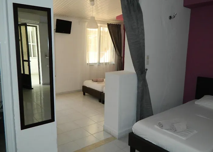 罗斯伯里公寓酒店 法里拉基