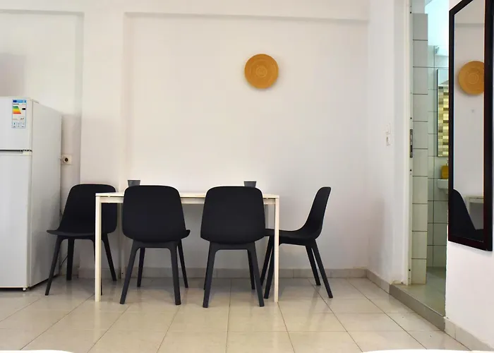 罗斯伯里公寓酒店