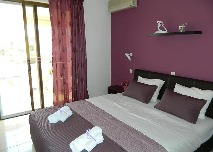 罗斯伯里公寓酒店