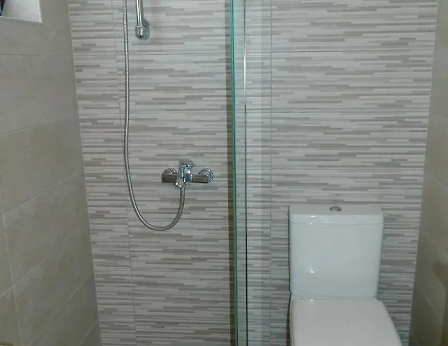 罗斯伯里公寓酒店 法里拉基