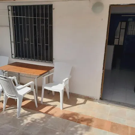 Roseberry Aparthotel