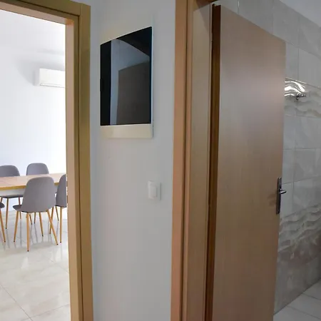 Ξενοδοχείο με διαμερίσματα Roseberry 4*