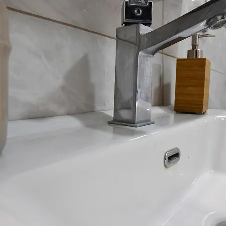 Ξενοδοχείο με διαμερίσματα Roseberry 4*