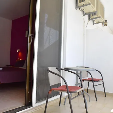 מלון דירות Roseberry