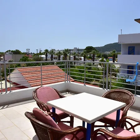 Roseberry Aparthotel 2*