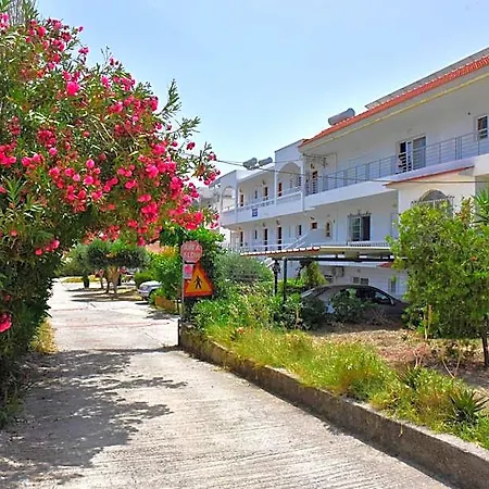 Ξενοδοχείο με διαμερίσματα Roseberry 4*