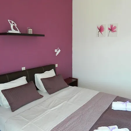 Roseberry Aparthotel