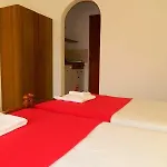 Roseberry 4*